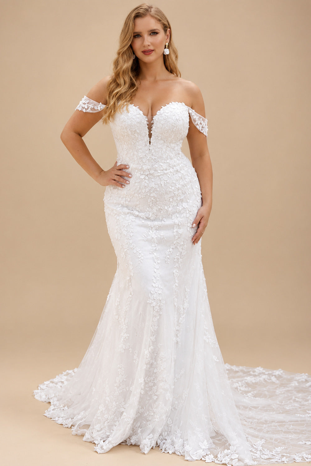 Rutipo White Plus Size Trumpet/Mermaid Off-The-Shoulder Court Train Lace Wedding Dresses