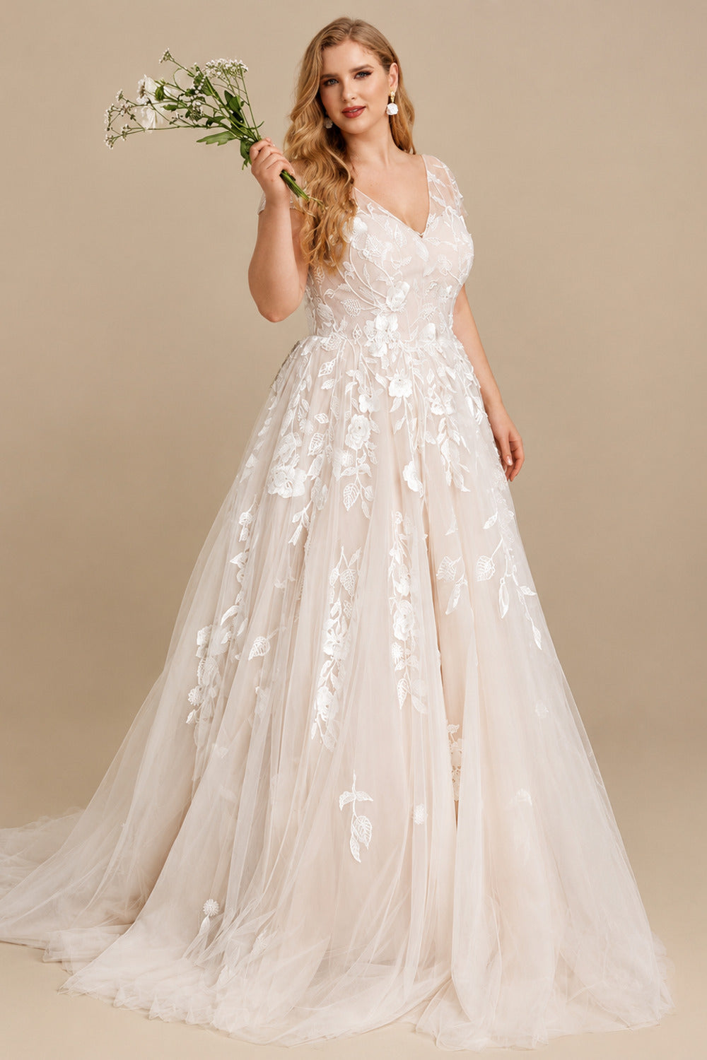 Rutipo As Picture A-Line V-Neck Short Sleeves Tulle Plus Size Wedding Dress With Appliques Lace
