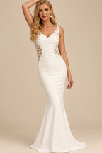 Rutipo Ivory Classic Trumpet V-Neck Sleeveless Outcut Wedding Dresses With Lace