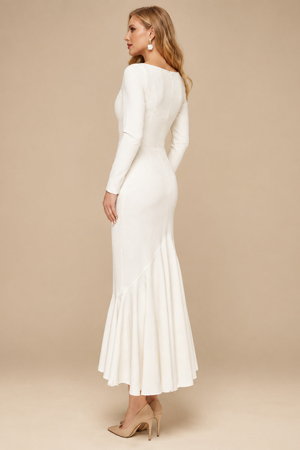 Rutipo Ivory Flattering Square Neckline Long Sleeves Mermaid Elastic Satin Wedding Dresses