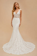 Rutipo Ivory Free-Spirited Trumpet/Mermaid V-Neck Lace Wedding Dresses With Appliques Lace
