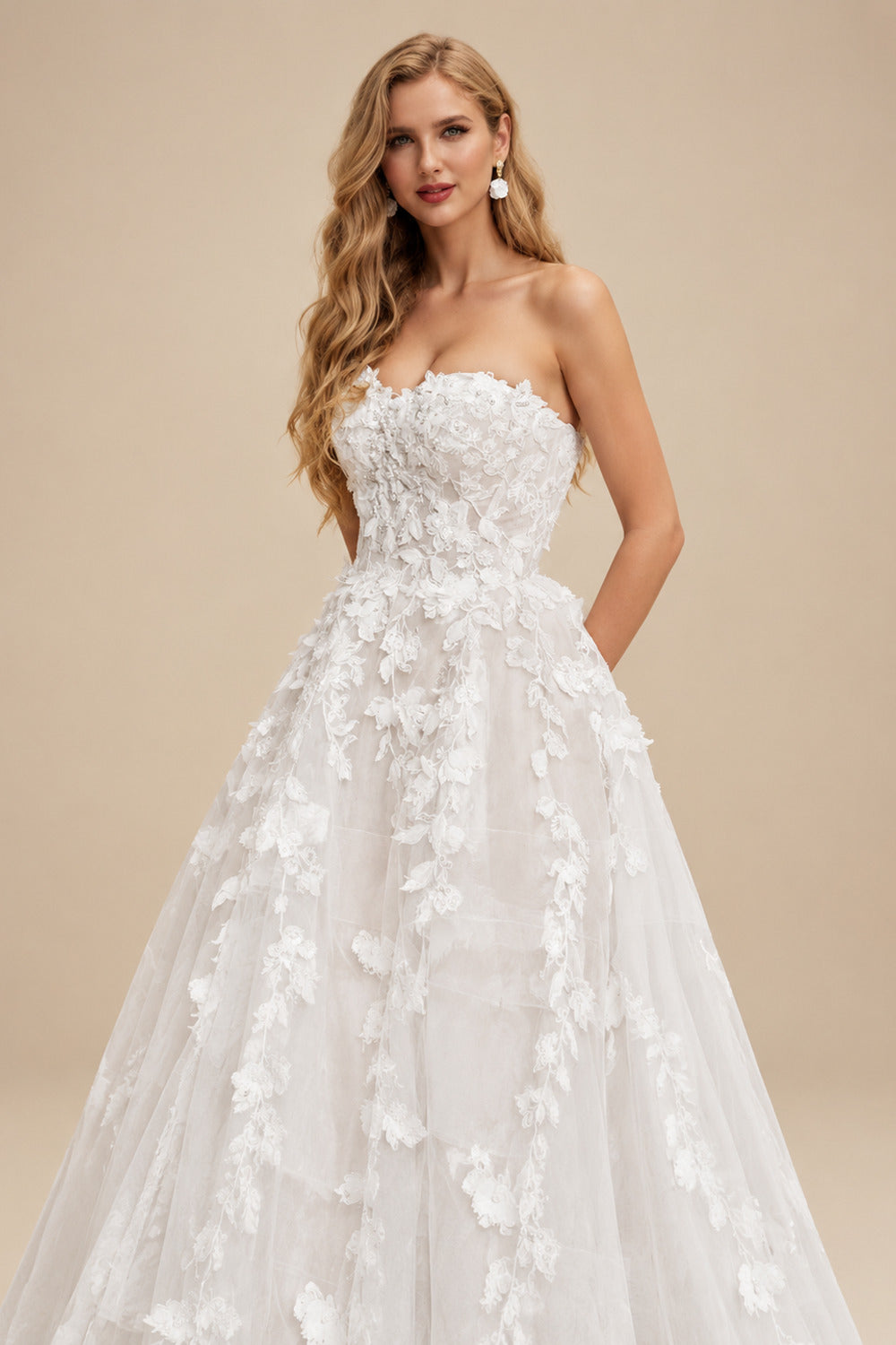 Rutipo White Elegant Sleeveless Detachable Neckline A-Line Sweep Train Lace/Tulle Wedding Dresses