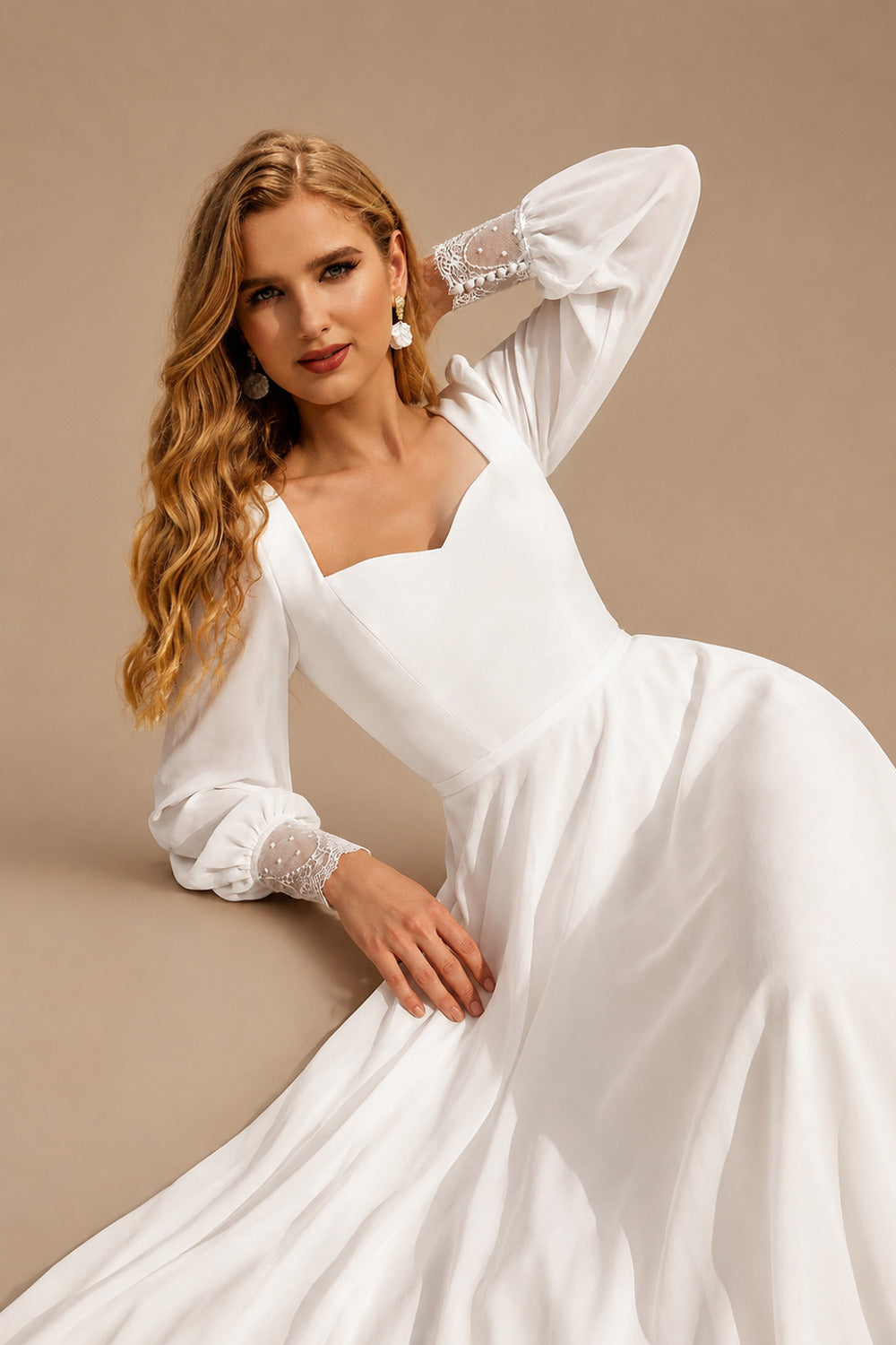 Rutipo White Elegant Sweetheart Long Sleeves A-Line Floor-Length Chiffon Wedding Dresses With Lace