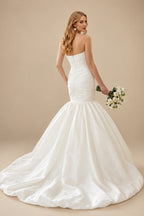 Rutipo Ivory Trumpet/Mermaid Strapless Sleeveless Chapel Train Wedding Dresses With Bubble Hem