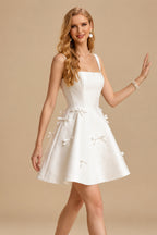 Rutipo White A-Line Square Neckline Sleeveless Short/Mini Twill Satin Wedding Dresses With Bows