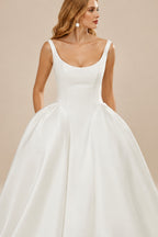 Rutipo Ivory Ball-Gown Scoop Neck Sleeveless Court Train Tulle/Twill Satin Wedding Dresses