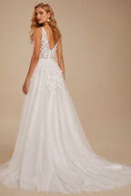 Rutipo Ivory A-Line Plunge Neck Sleeveless Court Train Chiffon/Tulle Wedding Dresses With Appliques Lace
