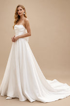 Rutipo White Ball-Gown Strapless Sleeveless Chapel Train Satin BRIDE With Bow Wedding Dress
