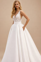 Rutipo As Picture Ball-Gown V-Neck Sleeveless Sweep Train Twill Satin Wedding Dresses With Appliques