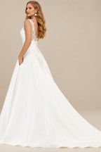 Rutipo Ivory A-Line Plunge Neck Sleeveless Chapel Train Wedding Dresses With Appliques Lace
