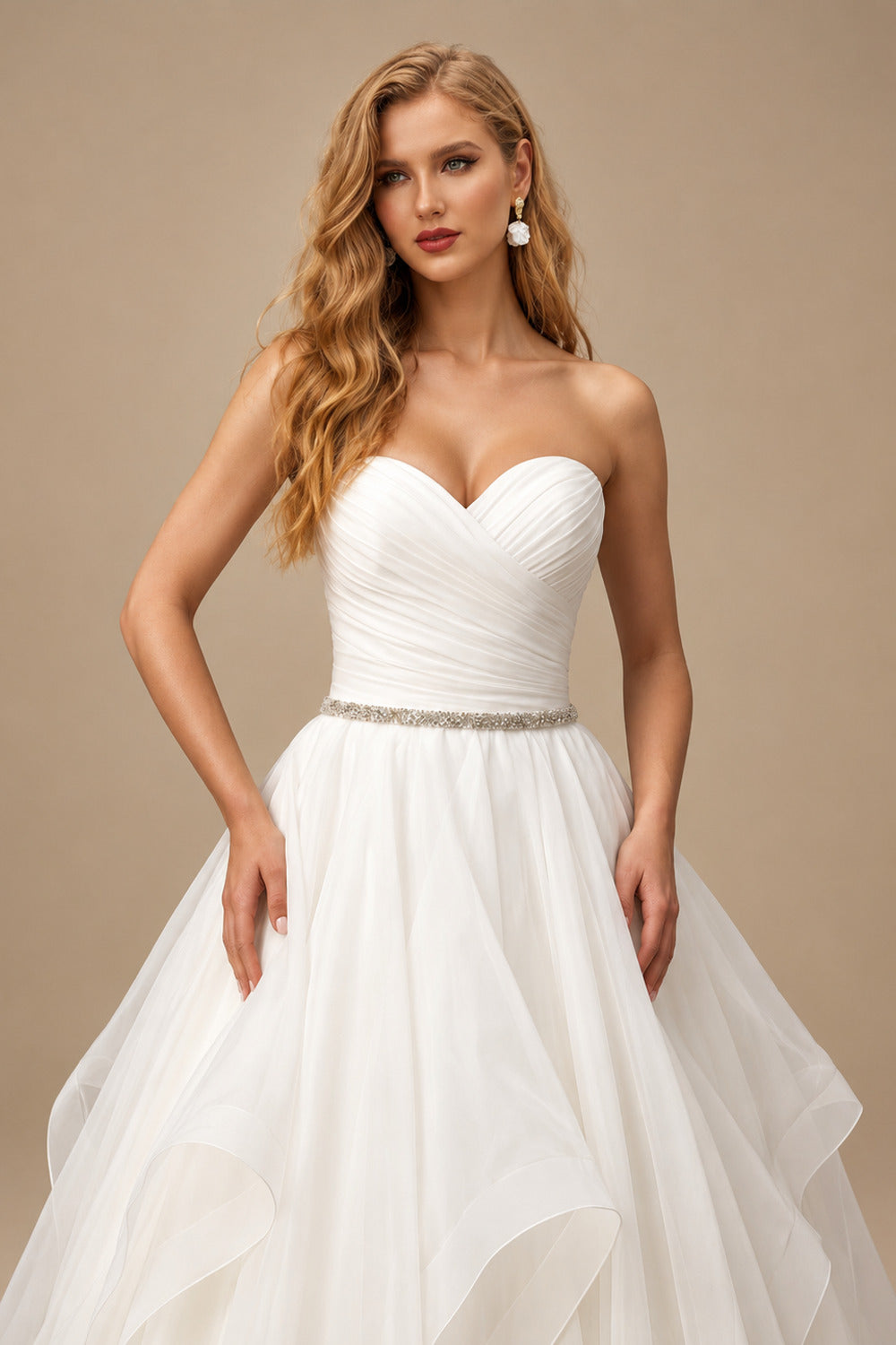 Rutipo Ivory Ball-Gown Sweetheart Sleeveless Chapel Train Satin/Organza Bride Wedding DressWith Cascading Ruffles