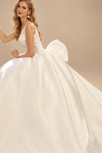 Rutipo Ivory Ball-Gown Plunge Neck Sleeveless Court Train Twill Satin Bride Wedding Dress With Bow(s)/Pockets/Appliques