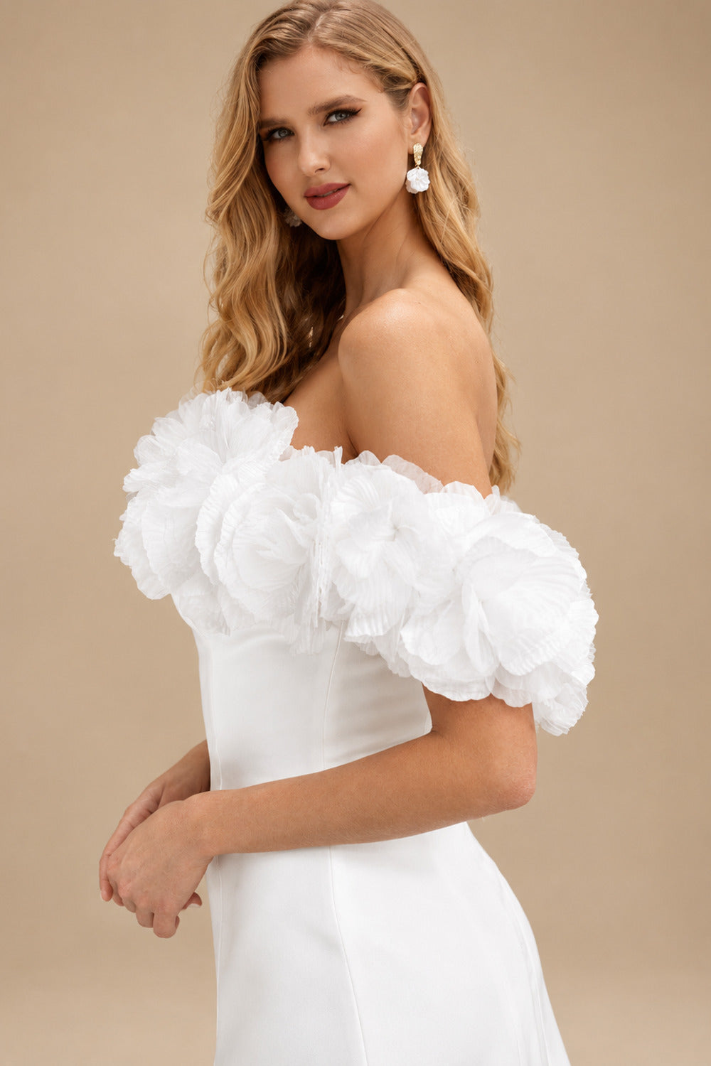 Rutipo White Off-The-Shoulder Sleeveless Short/Mini Organza/Matte Satin Bride Wedding Dress With Flower