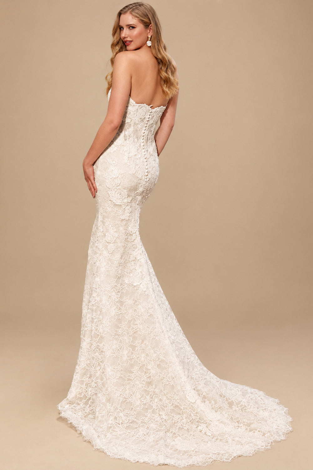 Rutipo Ivory Trumpet/Mermaid Strapless Sleeveless Court Train Lace/Tulle Wedding Dresses With Appliques Lace