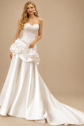 Rutipo Ivory Trumpet/Mermaid Sweetheart Sleeveless Chapel Train Satin Wedding Dresses With Flower(s)