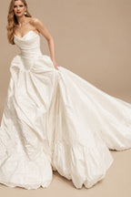 Rutipo Ivory Ball-Gown Strapless Sleeveless Royal Taffeta Wedding Dresses