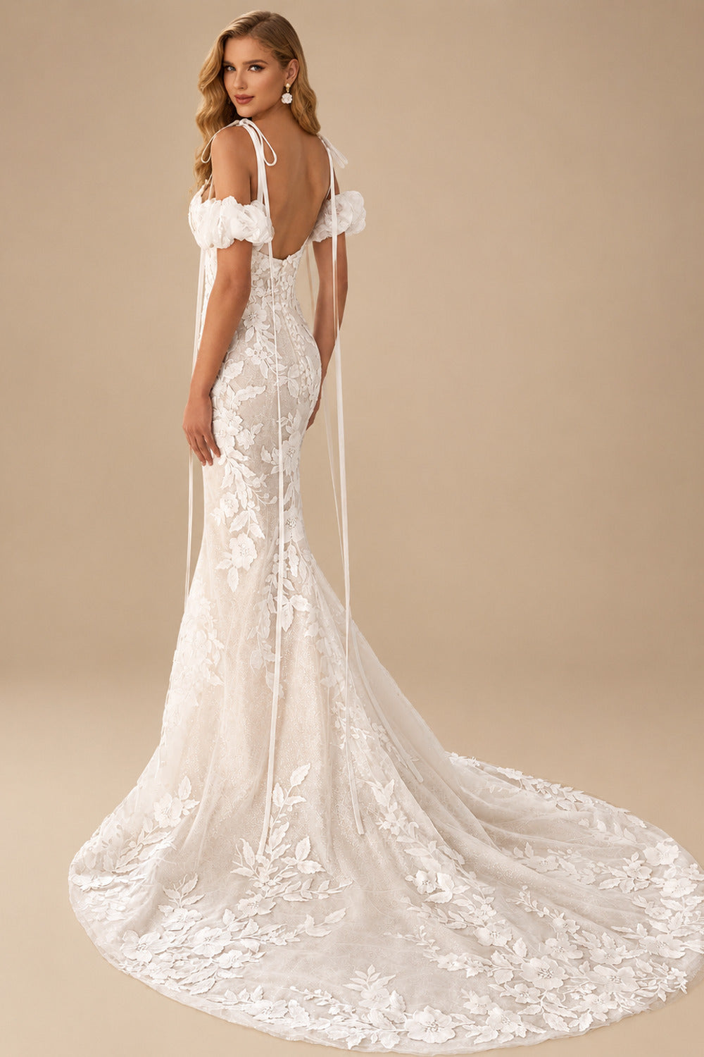 Rutipo Ivory Trumpet/Mermaid Sweetheart Court Train Lace/Tulle Wedding Dresses With Appliques Lace