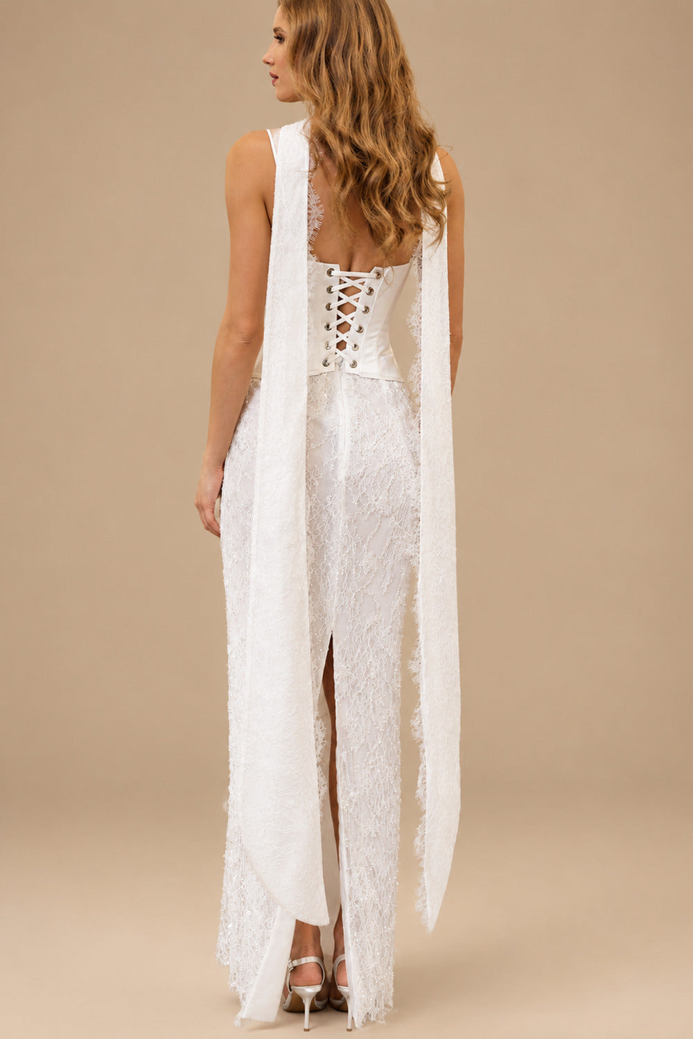 Rutipo White Sheath/Column Sweetheart Sleeveless Floor-Length Lace/Matte Satin Wedding Dress With Appliques Lace